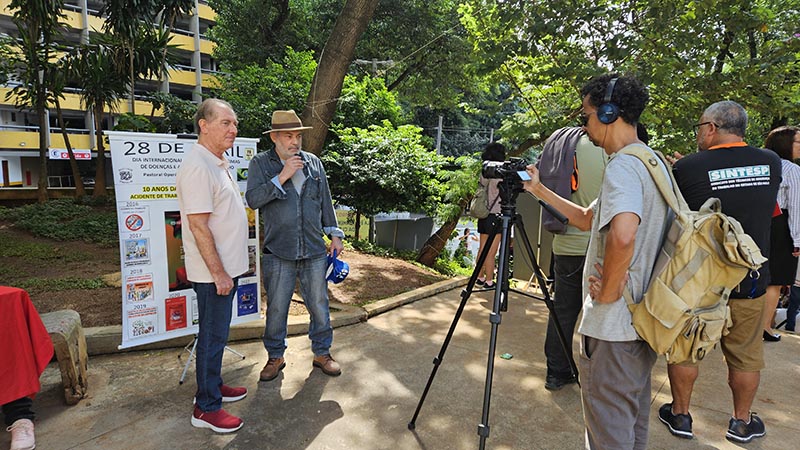 270425 Ato e canto pela vida 2025 Palmezan fotoRita
