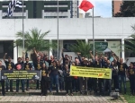 Servidores da Prefeitura de Osasco realizam manifestação