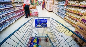 Cesta básica já supera salário mínimo em R$ 39,44