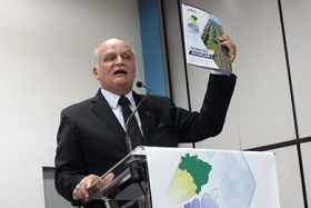 Novo “Cresce Brasil” é oficialmente lançado em evento no SEESP