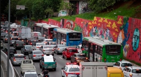 É preciso inovar para melhorar os transportes