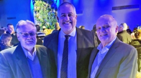 Murilo prestigia posse da nova diretoria da Abes São Paulo